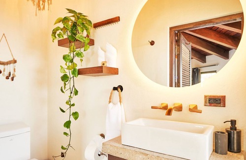 East End Apartment | Top‑Level Sunrise Oceanview Suite in BVI