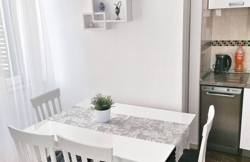 Bacvice Apartment | Top location (150 m- Bacvice, 400 m-Diocletian’s Palace, 5-minute walk to ferry)