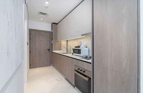 Al Barsha Apartment | TOP Location | Work and Chill near Miracle Garden