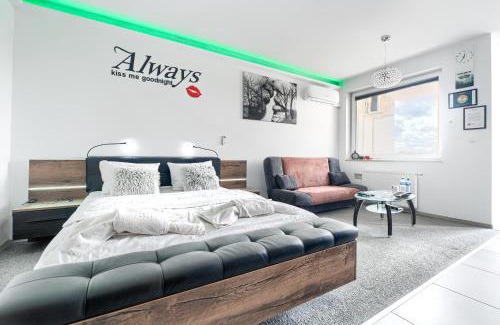 West Pomeranian Voivodeship Apartment | Top Oder Apartments- private parking