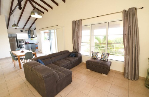 Riviere-Salee Villa | Top of a 200m² villa in a postcard setting