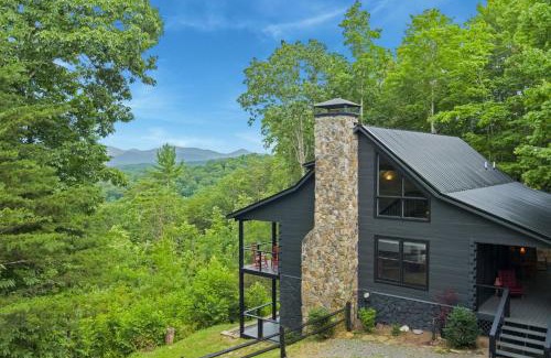 Blue Ridge House | Top of the Mountain Breathtaking Views Hot Tub