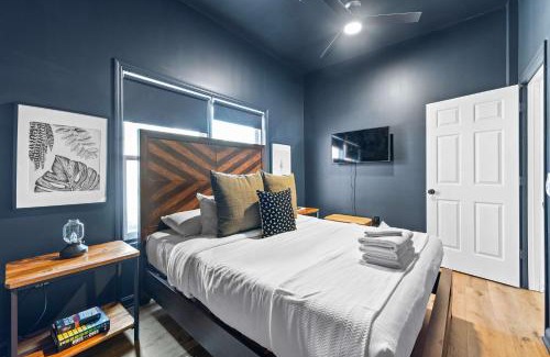 Covington Apartment | Top-Rated 1BR Near Convention Center & Parking