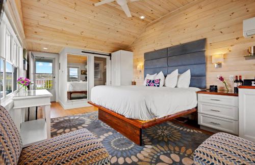 Boothbay Harbor Hotel | Topside Inn