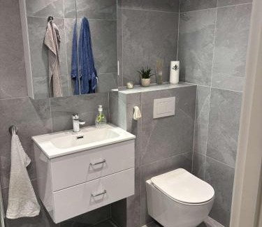 Stavanger Apartment | Toroms med hage