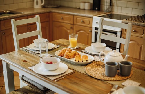 New Mills Cottage | Torr Top Place - Peak District single level property. Great access and amenities