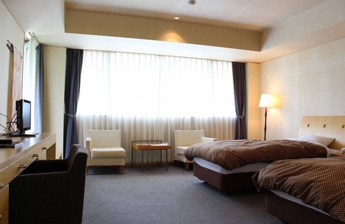 Sakawa-cho Hotel | Tosawashi Kougeimura QRAUD
