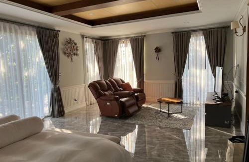 Pong Ta Long House | Toscana Valley, Khao Yai - Private pool- 12 people