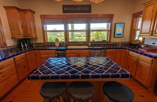 Paso Robles House | Tour de Rouge-A French Inspired Modern Farmhouse! Brand New Pool/Spa!