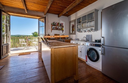 Le Boulve Villa | Tourondel - Two Bedroom Villa, Sleeps 4