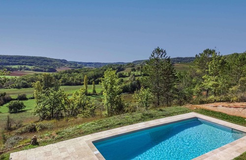Le Boulve Villa | Tourondel - Two Bedroom Villa, Sleeps 4