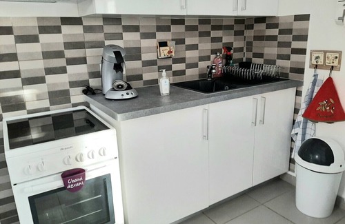 Tourves House | Tourves, small independent house, quiet, clean, Swimming pool, barbecue, Wifi. Clim.