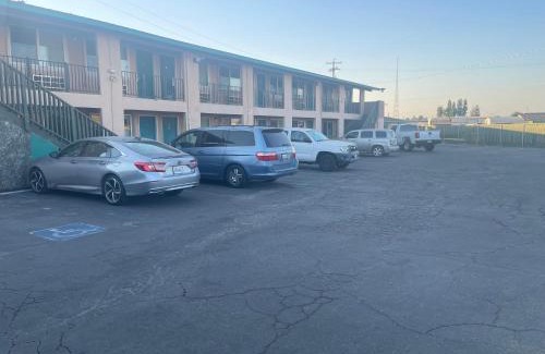 Sanger Hotel | Town House Motel