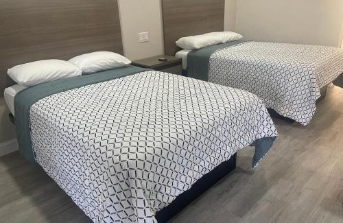 Sanger Hotel | Town House Motel