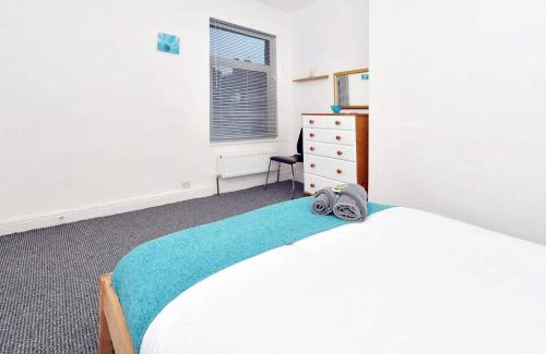 Stoke-on-Trent House | Townhouse @ Hanley Road Stoke