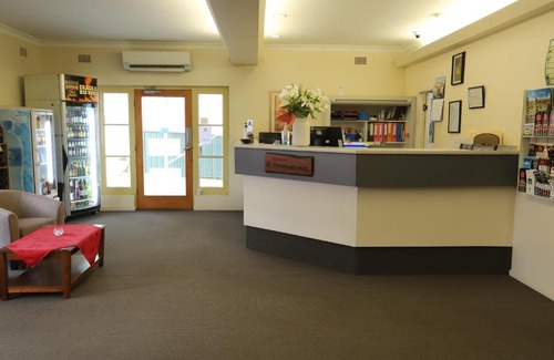 Cowra Hotel | Townhouse Motel Cowra