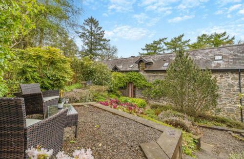 Felindre House | Tractor shed