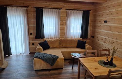 Cicmany House | tradičná Čičmanská drevenica