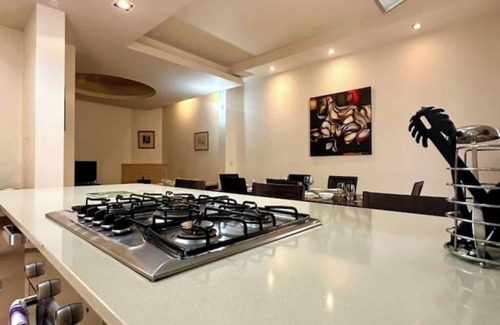 Il-Balluta Apartment | Traditional Apartment St Julian 150m from the Sea, 3 beds 3 baths