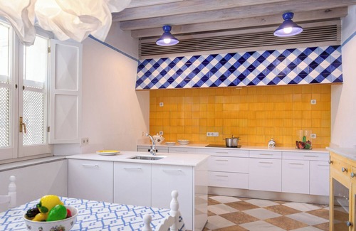 San Bernardo Cottage | Traditional House With Private Terrace. Campamento