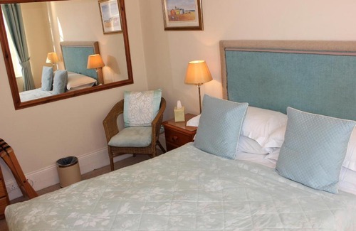Torquay Bed & Breakfast | Trafalgar House