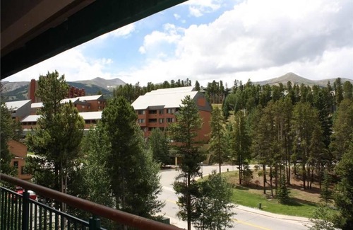 Peak 9 Condo | Trail's End 509 Downtown Condos with on-site Hot Tub