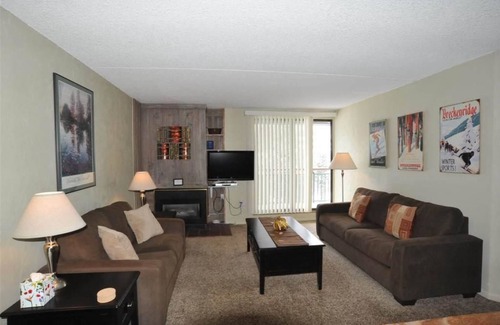 Peak 9 Condo | Trail's End 509 Downtown Condos with on-site Hot Tub