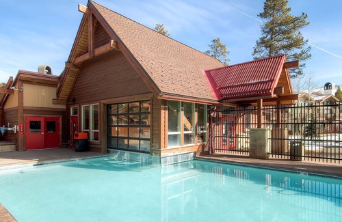 Peak 9 House | Trails End Condominiums by Ski Country Resorts