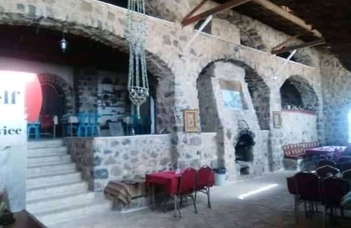 Al-Mughayer House | trajan guesthouse is an old castel bilt on the top of wadi mujib