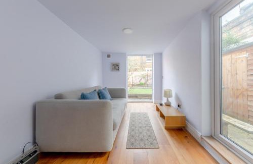 Peckham Apartment | Tranquil 1 Bedroom Flat in Peckham