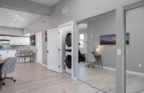 Sunrise Territory Estates House | Tranquil and Luxurious Guesthouse near hikes and trails in Tucson with Hot tub