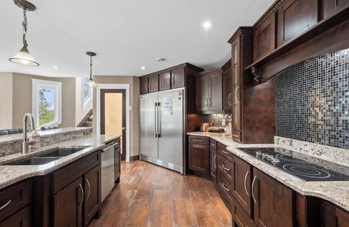 Halifax County House | Tranquil Chateau on Moody Lake