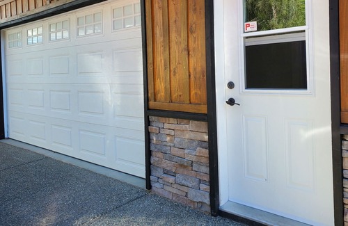 Otter Point Apartment | Tranquil Heart Retreat 2