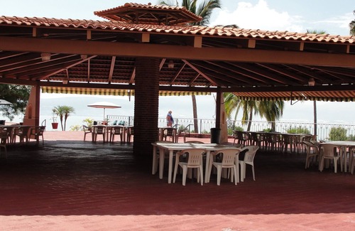 Raquet Club House | Tranquil lakeview casita