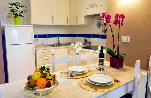 Pula Apartment | Tranquil Lantana Resort 2 Bedroom Apartments Sleeps 7 Persons