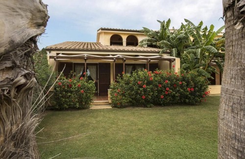 Pula Apartment | Tranquil Lantana Resort Hotel & Apartments 1 Bedroom Room Apartment Sleeps 5 per