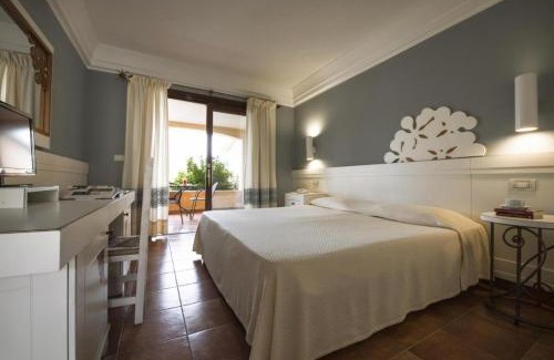 Pula Apartment | Tranquil Lantana Resort Hotel Apartments for 5 people 1,5km from beach