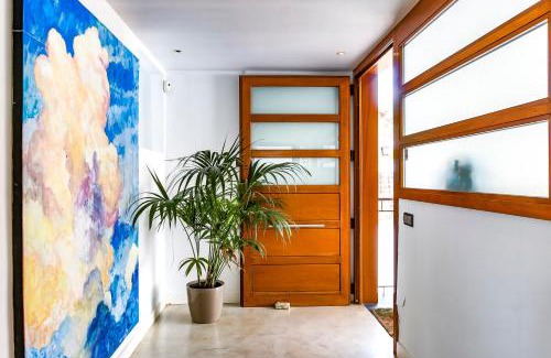 Vallpineda Villa | Tranquil large 6 bedroom family Villa sleeps 20 near sitges