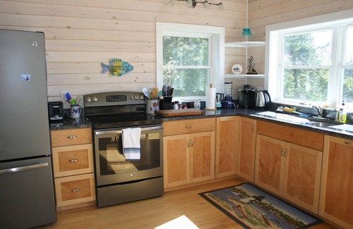 South Addison House | Tranquil oceanfront cottage on Wohoa Bay