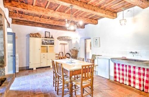 San Godenzo House | Tranquil Retreat in Serignana