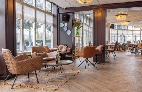 Edelstenenbuurt Hotel | Tranquil Retreat with Free Parking, Breakfast & Walking/Cycling Routes