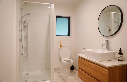 Furneaux Apartment | Tranquil space off nestled among native bush off Queen Charlotte Track
