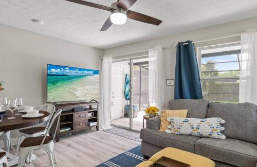 Hyde Park House | Tranquil Times a Serene 3BR Close to RJ Stadium with Screened Heated Pool, Outdoor Kitchen and Yard Chess