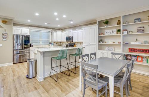 Mid America House | Tranquil Views Riverfront Retreat in Hot Springs!