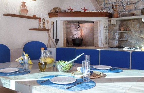 Lozica Villa | Tranquil villa with 4 bedrooms, sea access and WiFi, AC in Lozica