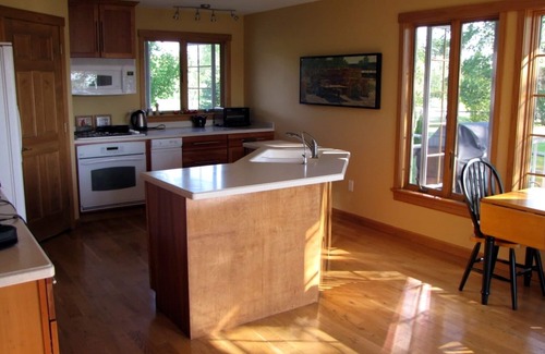 South Thomaston House | Tranquil waterfront near Rockland, Camden-dog friendly n