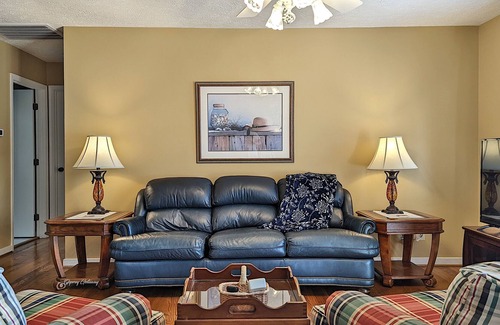 Sharps Cottage | Tranquility for 2 on the Water - No Cleaning Fee!