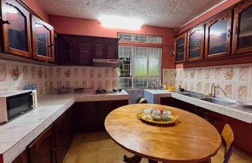 New Grove Apartment | Transit Home Lower Level - 10 mins from Airport and Blue bay
