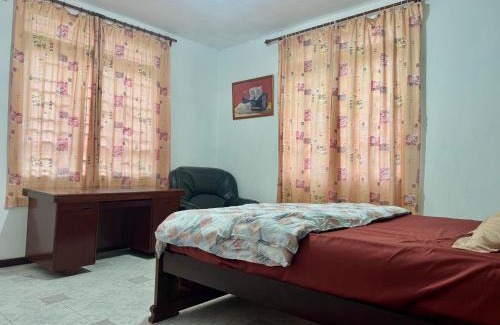 New Grove Apartment | Transit Home Lower Level - 10 mins from Airport and Blue bay