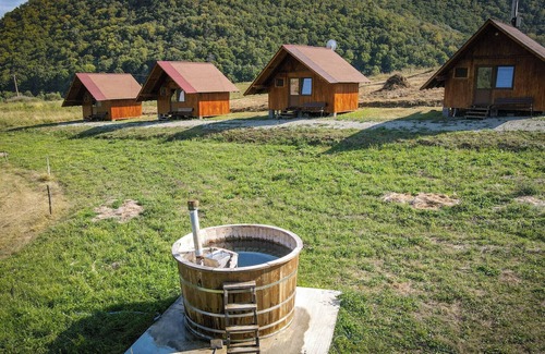 Balsa House | Transylvanian Hideaway with Hot Tub, Bonfire, and Pure Air